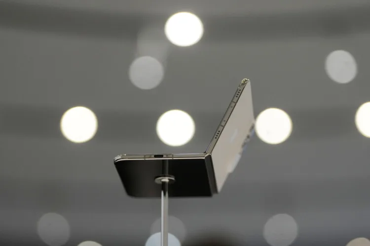 New Apple CEO unveils latest iPhone lineup